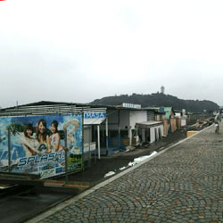 画像: 【湘南・江の島から】海の家も完成間近です♪